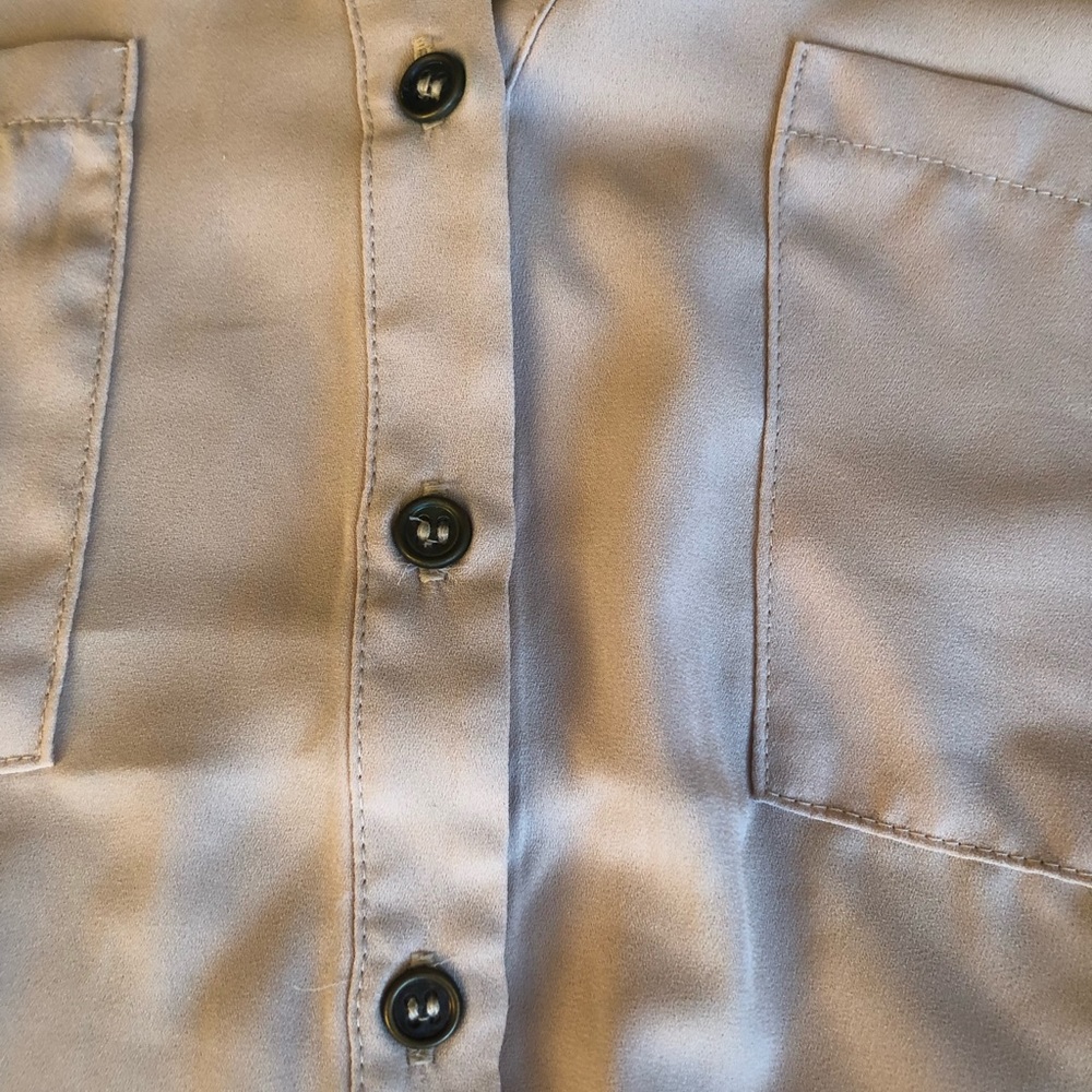 Tan High-Low Blouse - Picture 6 of 6